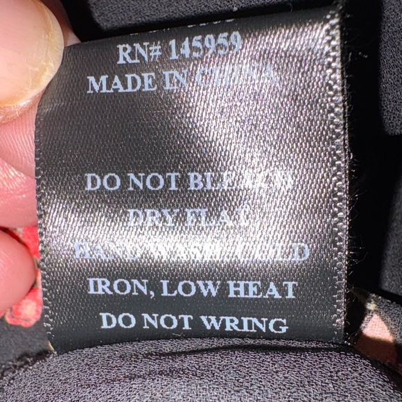 Dress Forum Los Angles Women's Black & Floral Split Leg Sheer Jumpsuit - Picture 12 of 12